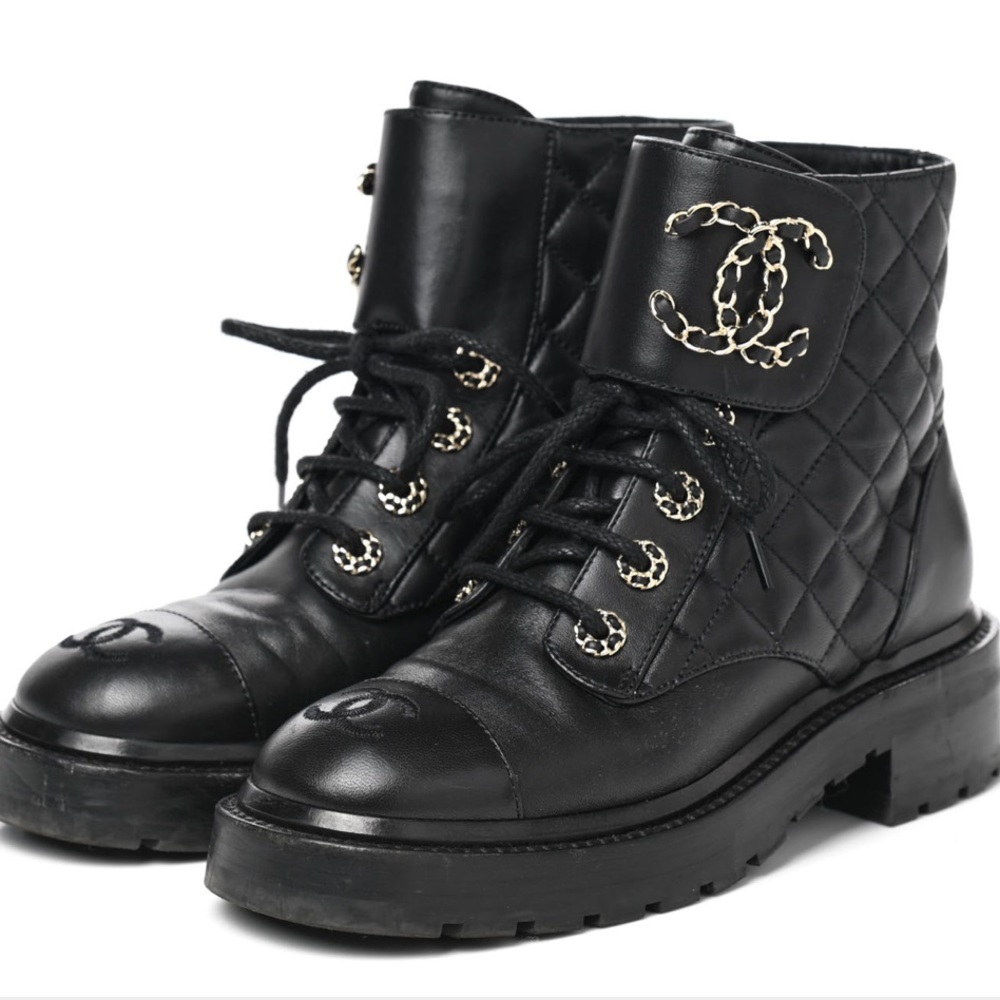 Chanel Quilted Lambskin combat boots 37